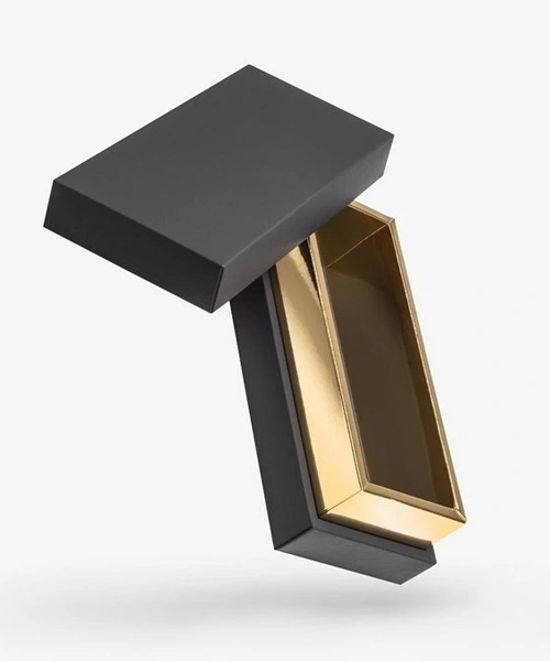 Custom shoulder boxes packaging for luxury product display