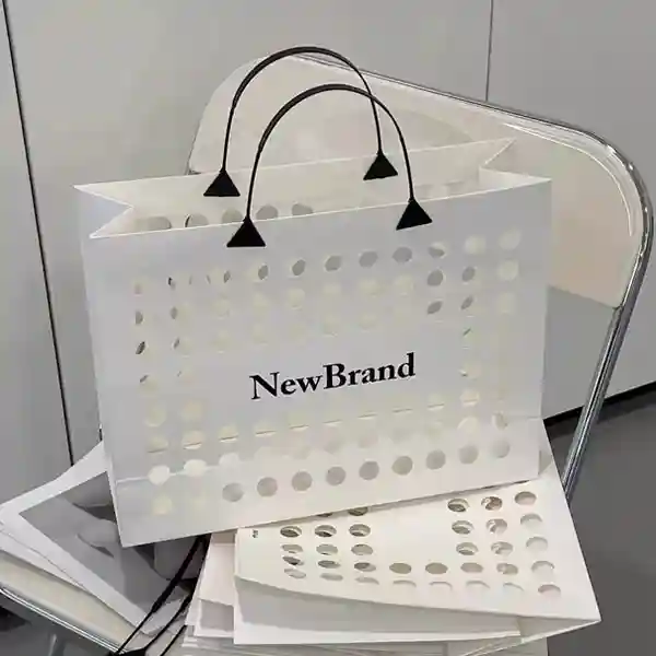 Die Cut Handle Bags custom design retail packaging – BoxBaba